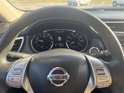 2016 Nissan Rogue SV   - Photo 9 - Madisonville, TN 37354