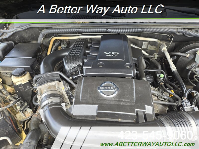 2012 Nissan Frontier SV V6 - Photo 10 - Madisonville, TN 37354
