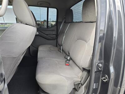 2012 Nissan Frontier SV V6 Pro 4X   - Photo 7 - Madisonville, TN 37354