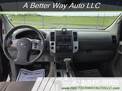 2012 Nissan Frontier SV V6 - Photo 8 - Madisonville, TN 37354