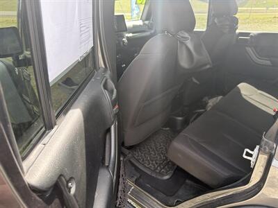 2018 Jeep Wrangler JK Unlimited Sport S   - Photo 10 - Madisonville, TN 37354