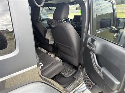 2018 Jeep Wrangler JK Unlimited Sport S   - Photo 9 - Madisonville, TN 37354