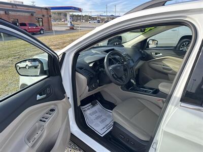 2018 Ford Escape SE   - Photo 5 - Madisonville, TN 37354