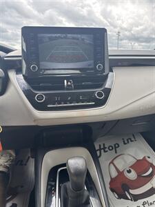 2022 Toyota Corolla LE   - Photo 10 - Madisonville, TN 37354