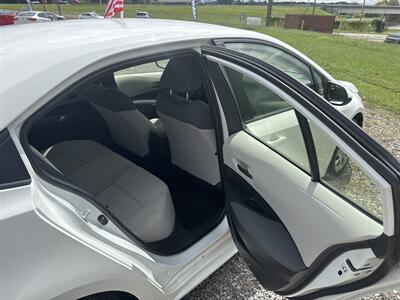 2022 Toyota Corolla LE   - Photo 7 - Madisonville, TN 37354