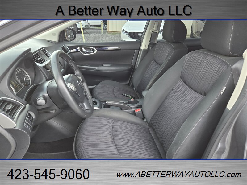 2019 Nissan Sentra SV - Photo 6 - Madisonville, TN 37354