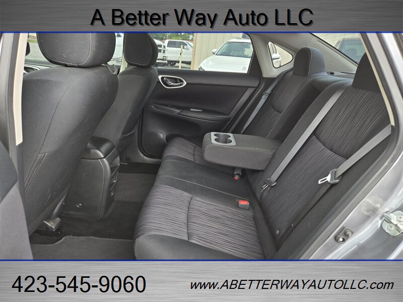 2019 Nissan Sentra SV - Photo 7 - Madisonville, TN 37354