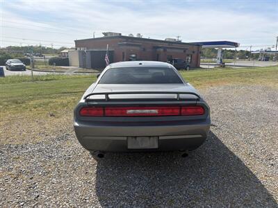 2012 Dodge Challenger R/T - Photo 10 - Madisonville, TN 37354