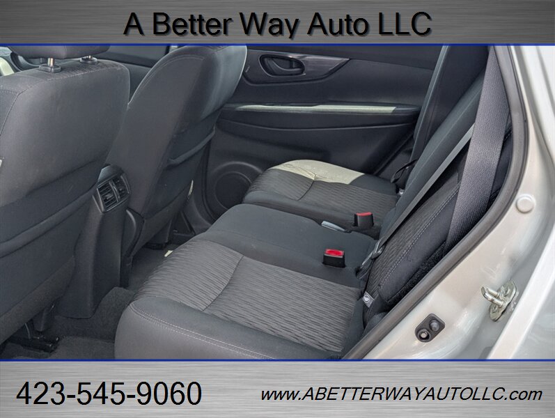 2020 Nissan Rogue S - Photo 13 - Madisonville, TN 37354