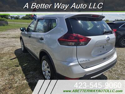 2020 Nissan Rogue S   - Photo 2 - Madisonville, TN 37354