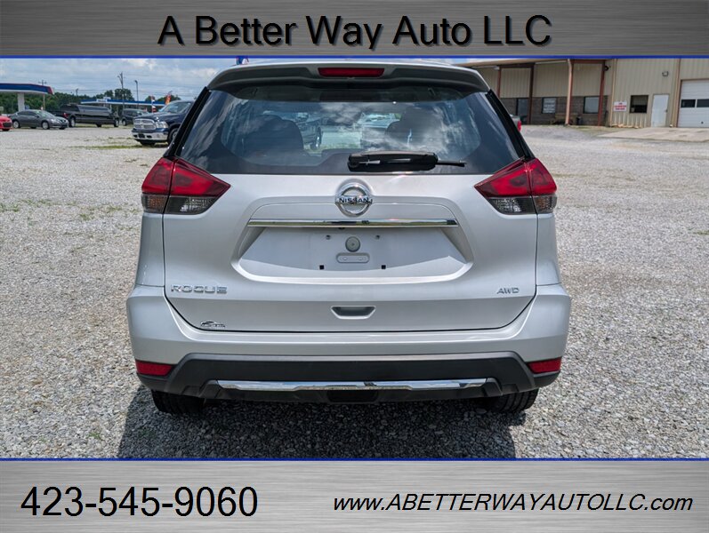 2020 Nissan Rogue S - Photo 6 - Madisonville, TN 37354