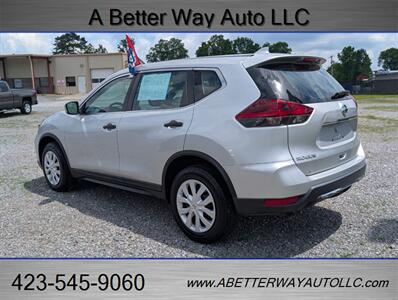 2020 Nissan Rogue S - Photo 2 - Madisonville, TN 37354