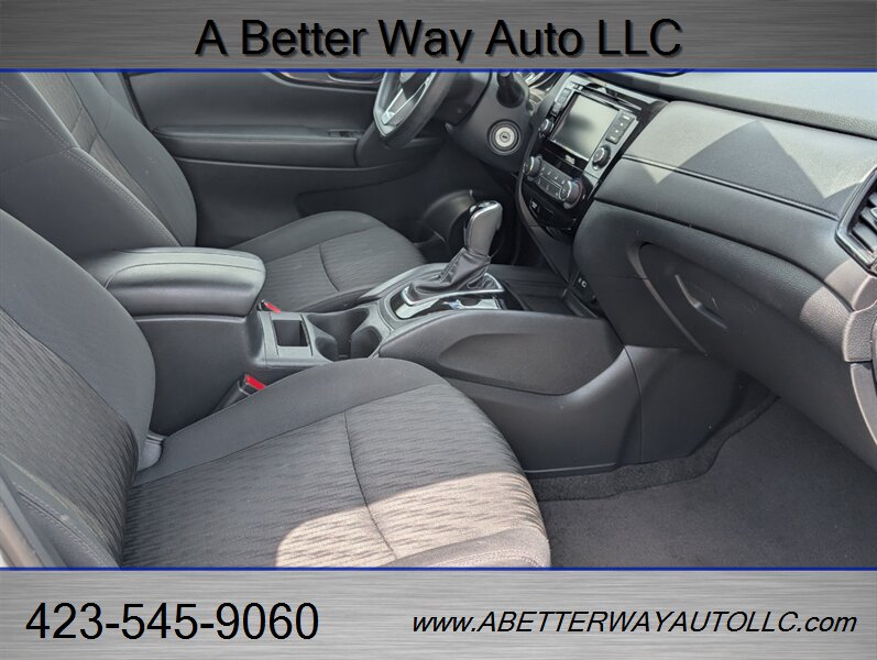 2020 Nissan Rogue S - Photo 11 - Madisonville, TN 37354