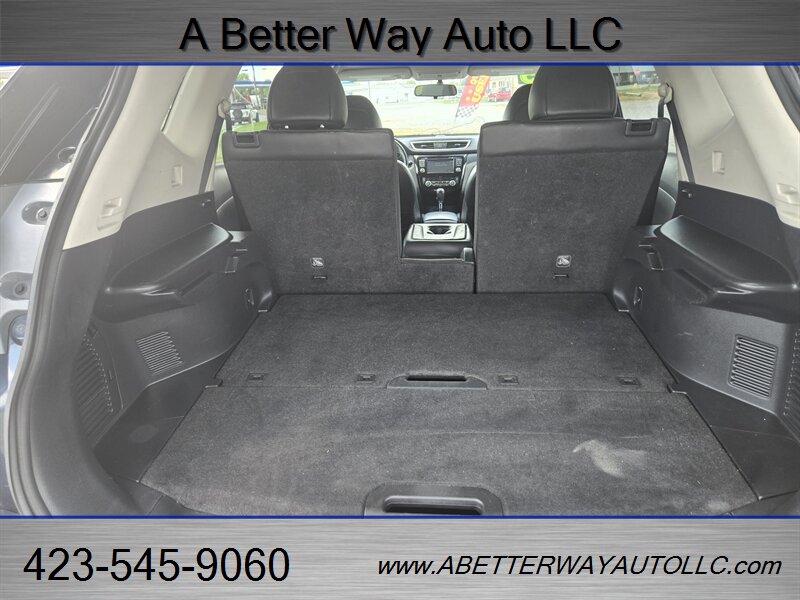 2015 Nissan Rogue SV - Photo 5 - Madisonville, TN 37354