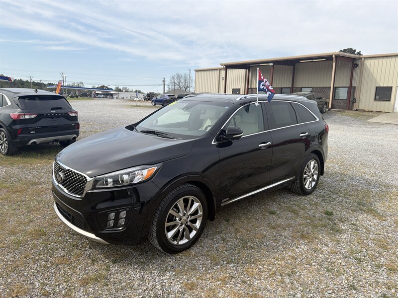 2017 Kia Sorento SX Limited V6   - Photo 1 - Madisonville, TN 37354