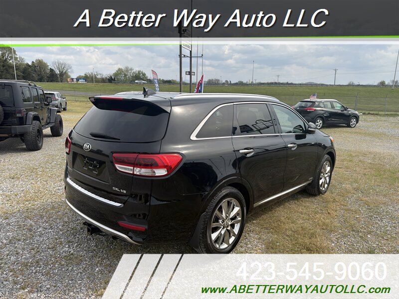 2017 Kia Sorento SX Limited V6 - Photo 3 - Madisonville, TN 37354