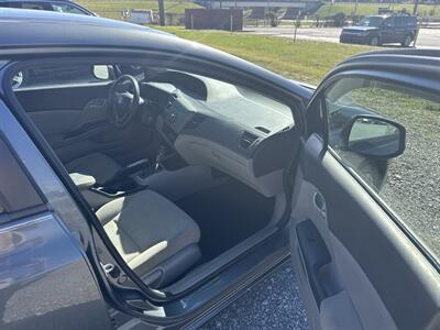 2012 Honda Civic LX - Photo 6 - Madisonville, TN 37354
