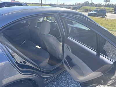 2012 Honda Civic LX - Photo 7 - Madisonville, TN 37354