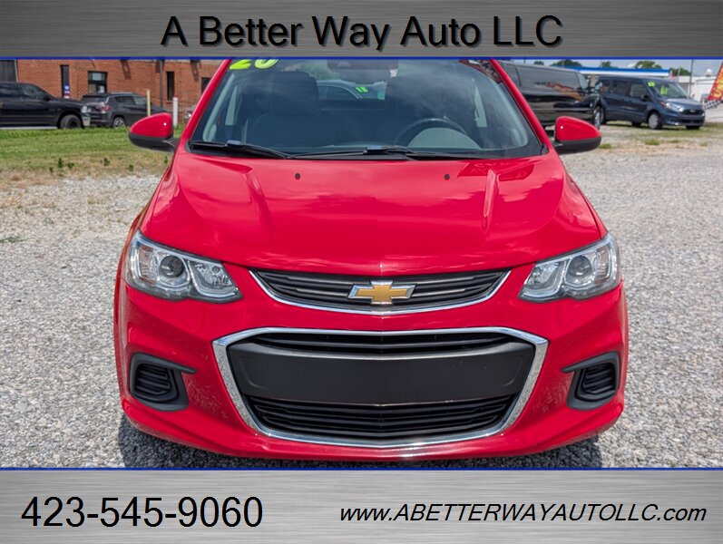 2020 Chevrolet Sonic LT - Photo 5 - Madisonville, TN 37354