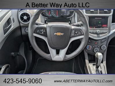2020 Chevrolet Sonic LT - Photo 9 - Madisonville, TN 37354