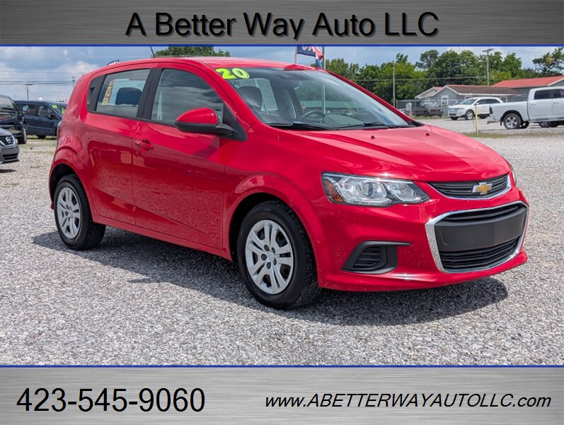 2020 Chevrolet Sonic LT - Photo 3 - Madisonville, TN 37354