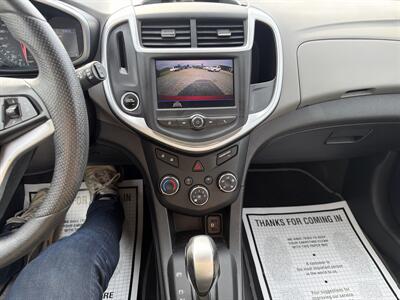 2020 Chevrolet Sonic LT   - Photo 10 - Madisonville, TN 37354