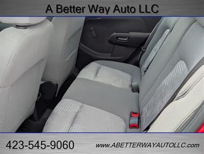 2020 Chevrolet Sonic LT - Photo 11 - Madisonville, TN 37354