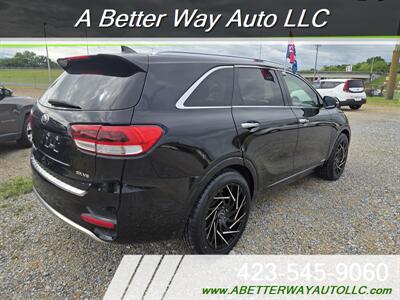 2017 Kia Sorento SX Limited V6 - Photo 3 - Madisonville, TN 37354
