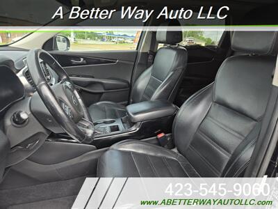 2017 Kia Sorento SX Limited V6 - Photo 6 - Madisonville, TN 37354