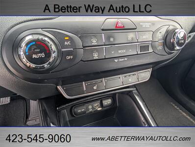 2017 Kia Sorento SX Limited V6   - Photo 14 - Madisonville, TN 37354