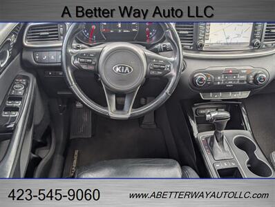 2017 Kia Sorento SX Limited V6   - Photo 8 - Madisonville, TN 37354