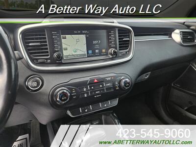 2017 Kia Sorento SX Limited V6 - Photo 10 - Madisonville, TN 37354