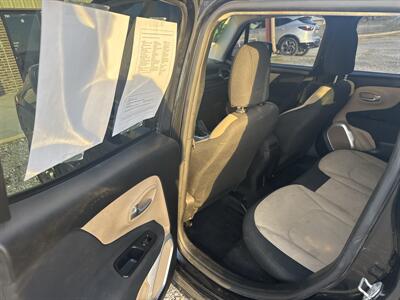 2017 Jeep Renegade Sport   - Photo 8 - Madisonville, TN 37354