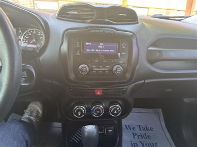 2017 Jeep Renegade Sport   - Photo 10 - Madisonville, TN 37354