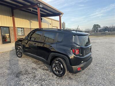 2017 Jeep Renegade Sport   - Photo 4 - Madisonville, TN 37354