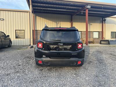 2017 Jeep Renegade Sport   - Photo 12 - Madisonville, TN 37354
