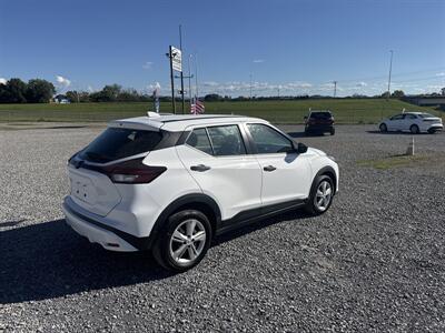 2023 Nissan Kicks S   - Photo 3 - Madisonville, TN 37354