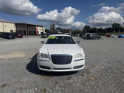 2011 Chrysler 300 Series Limited   - Photo 11 - Madisonville, TN 37354