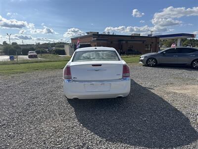 2011 Chrysler 300 Series Limited - Photo 14 - Madisonville, TN 37354
