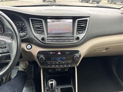 2018 Hyundai TUCSON SEL Plus - Photo 10 - Madisonville, TN 37354