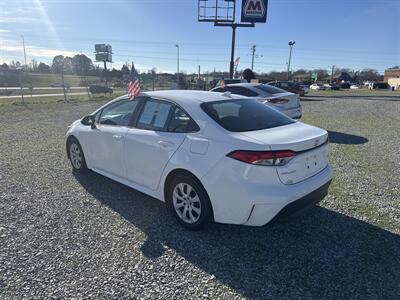 2024 Toyota Corolla LE   - Photo 4 - Madisonville, TN 37354