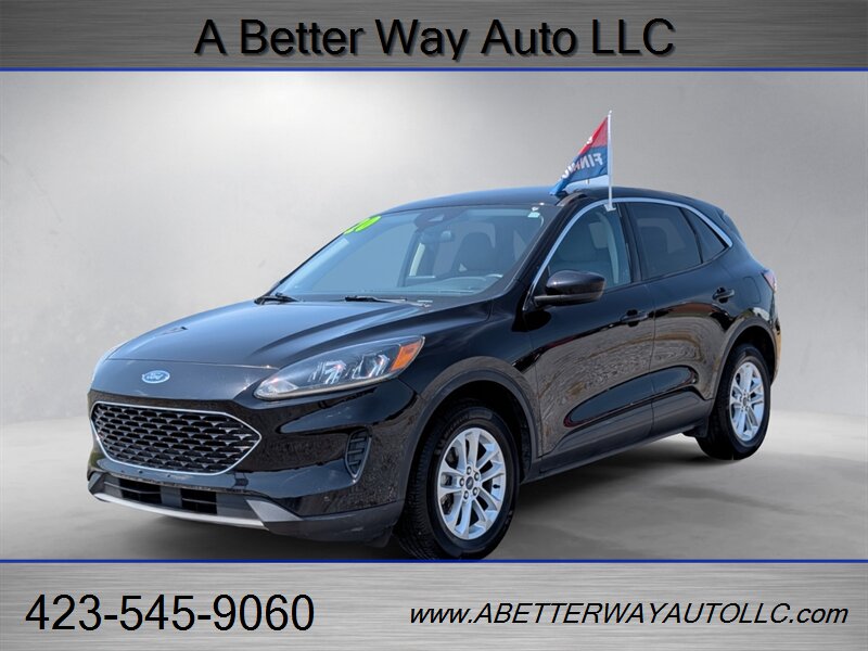 2020 Ford Escape SE   - Photo 1 - Madisonville, TN 37354