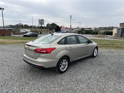 2016 Ford Focus SE   - Photo 3 - Madisonville, TN 37354