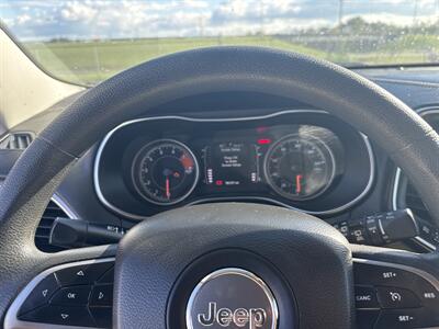 2019 Jeep Cherokee Latitude - Photo 11 - Madisonville, TN 37354