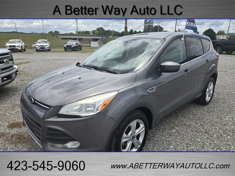 2013 Ford Escape SE   - Photo 1 - Madisonville, TN 37354