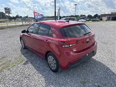 2020 Kia Rio 5-Door S   - Photo 4 - Madisonville, TN 37354