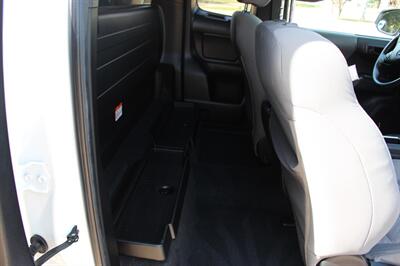 2022 Toyota Tacoma SR - Photo 15 - Euless, TX 76040