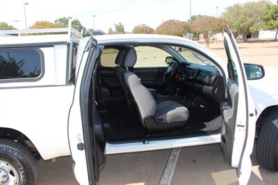 2022 Toyota Tacoma SR - Photo 13 - Euless, TX 76040