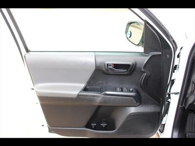 2022 Toyota Tacoma SR   - Photo 19 - Euless, TX 76040