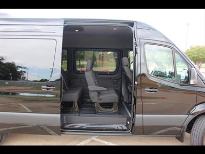 2025 Mercedes-Benz Sprinter 2500   - Photo 13 - Euless, TX 76040